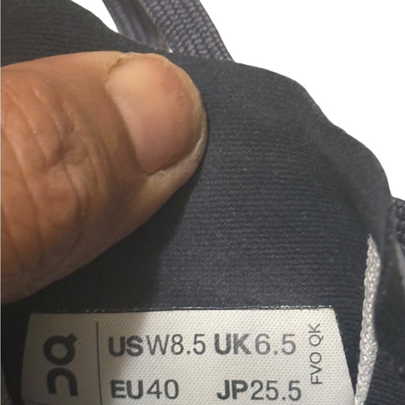 On Running Shoes in purple, yellow and Gray - Picture 14 of 16